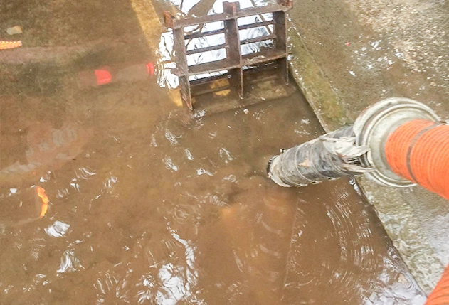 Hydro Cleansing - London Sewer Specialists - Gully - Image 2