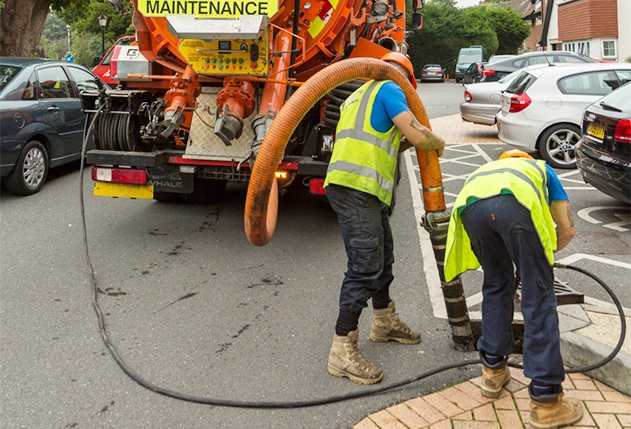 Hydro Cleansing - London Sewer Specialists - Gully - Image 4