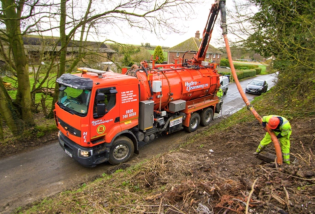 Hydro Cleansing - London Sewer Specialists - Gully - Image 6