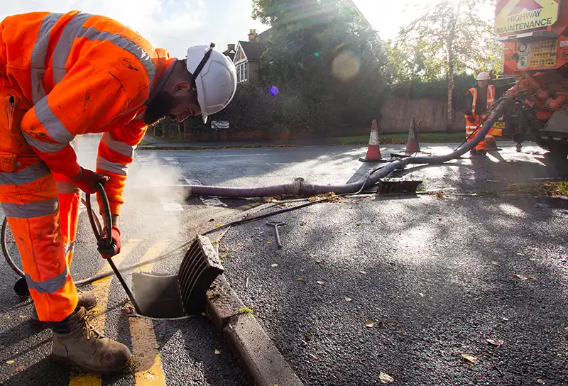 Hydro Cleansing - London Sewer Specialists - Gully - Image 8