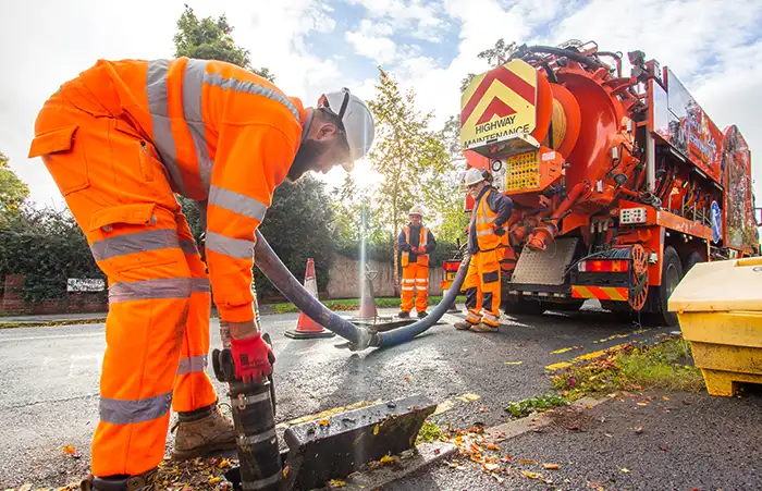 Hydro Cleansing - London Sewer Specialists - Gully - Image 9